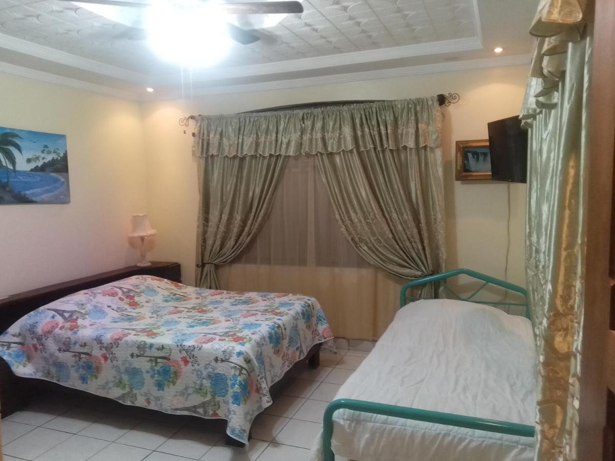 Alexander B&B Alajuela Zewnętrze zdjęcie