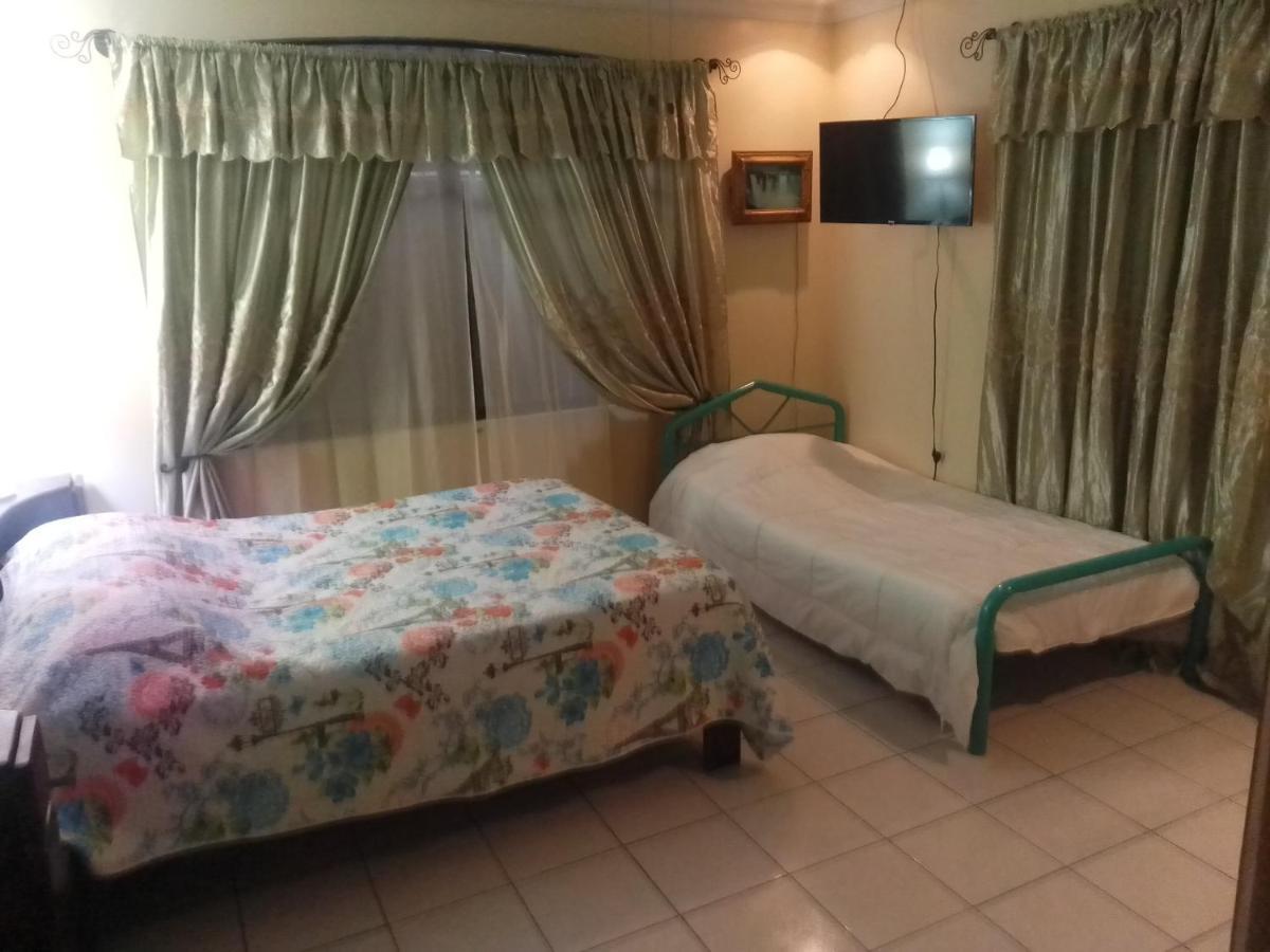 Alexander B&B Alajuela Zewnętrze zdjęcie